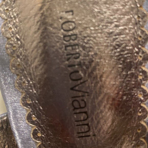 *2/$10. Roberto Vianni Shoes - Picture 4 of 7